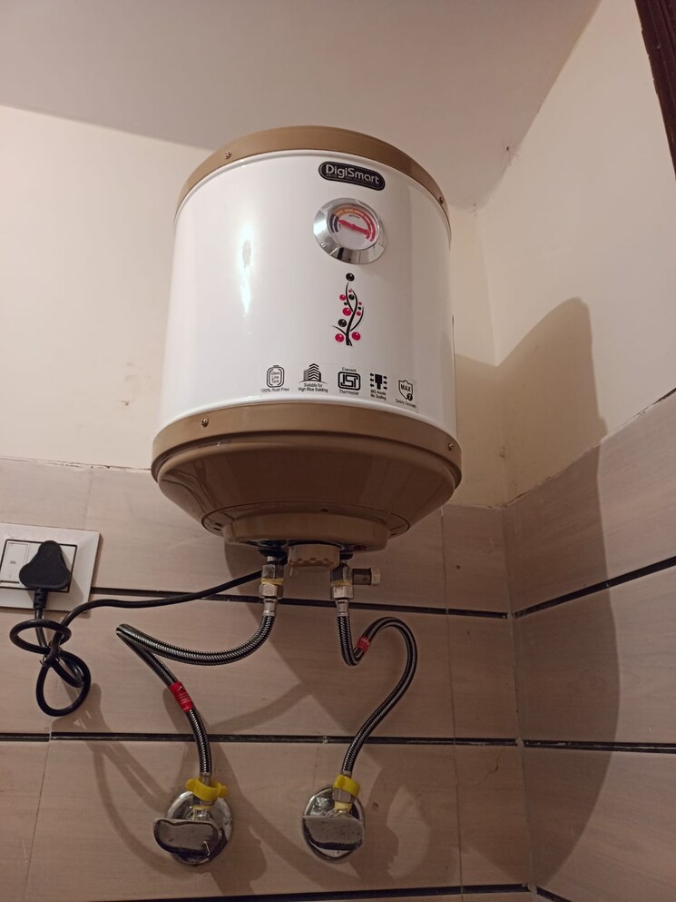 Bathroom, alpha-1-rwa 2 Bedroom 60 Sq.Mt. Independent House In Alpha 1 Greater Noida Greater Noida 8047438