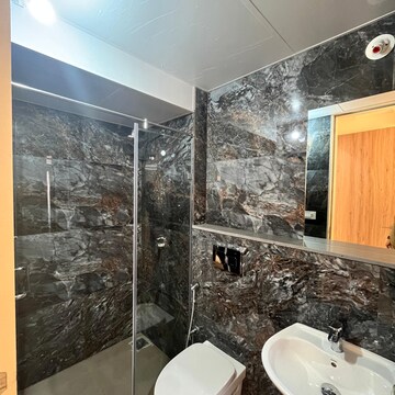 Bathroom in 2 BHK Apartment at Dosti Eastern Bay, Loyld's Estate – for Rent