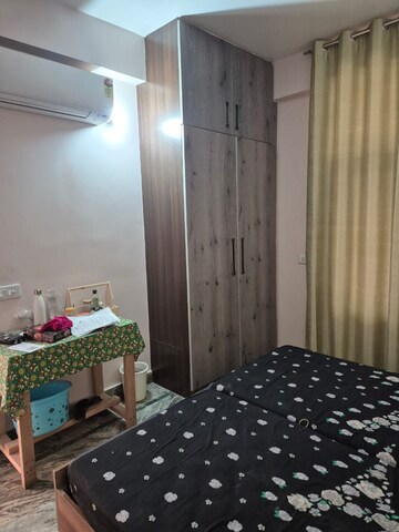 Bedroom in 1 RK Apartment at Ansal Sushant Estate, Sector 52 – for Rent