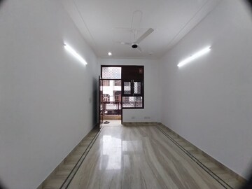 Living Room in 3 BHK Builder Floor at Paschim Vihar – for Rent