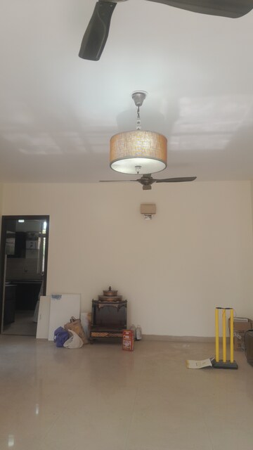 Furnished Amenities in 3 BHK Builder Floor at Unitech South City II, Sector 50 – for Rent