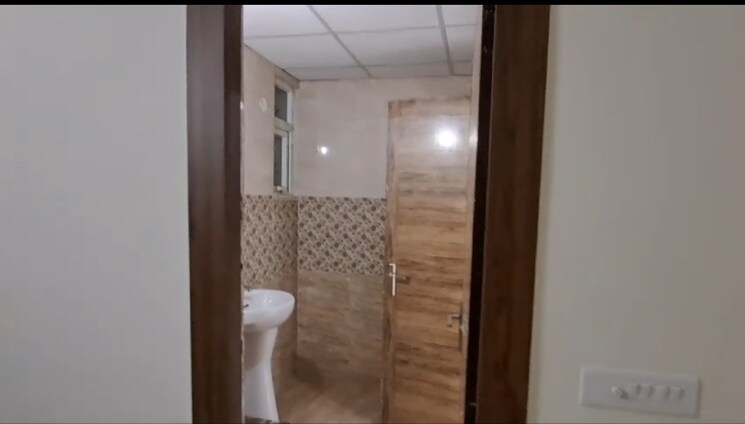 Bathroom, savfab-jasmine-grove 4 Bedroom 2115 Sq.Ft. Apartment In Delhi Meerut Expressway Ghaziabad 8047531