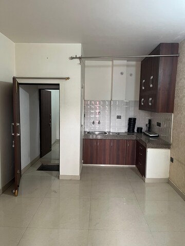 Kitchen in 1.5 BHK Independent House at Gomti Nagar – for Rent