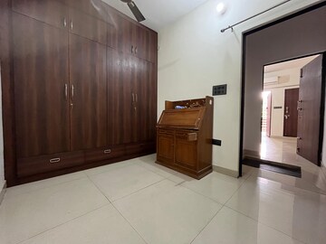 Bedroom in 1.5 BHK Independent House at Gomti Nagar – for Rent