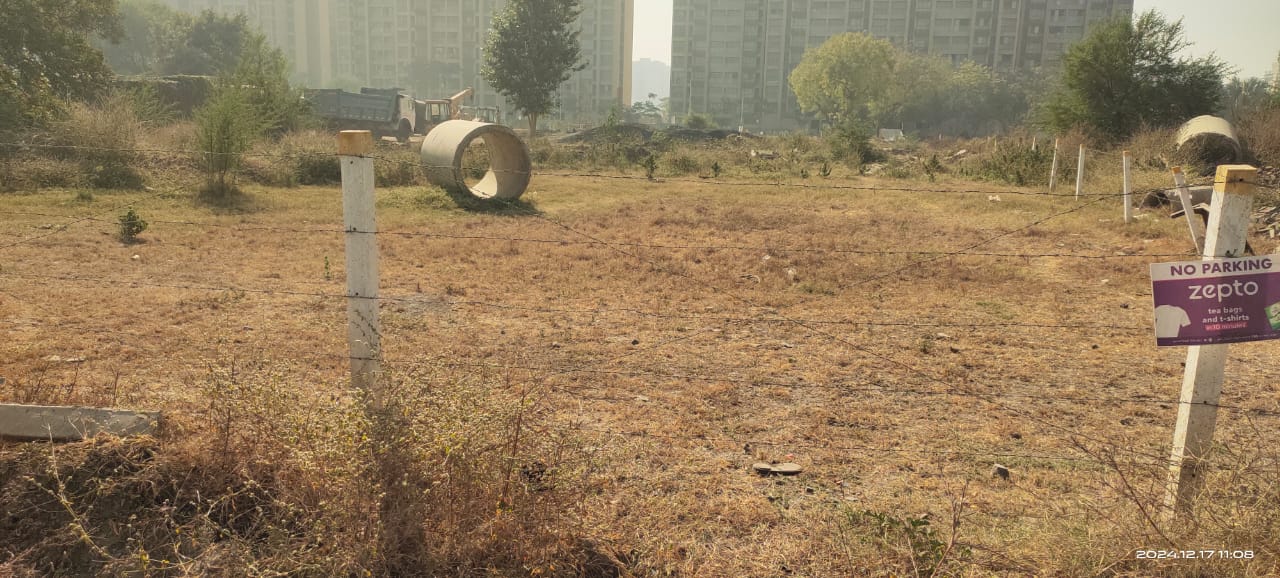 Plot For Sale in Pg Plot 
40 Feet Road