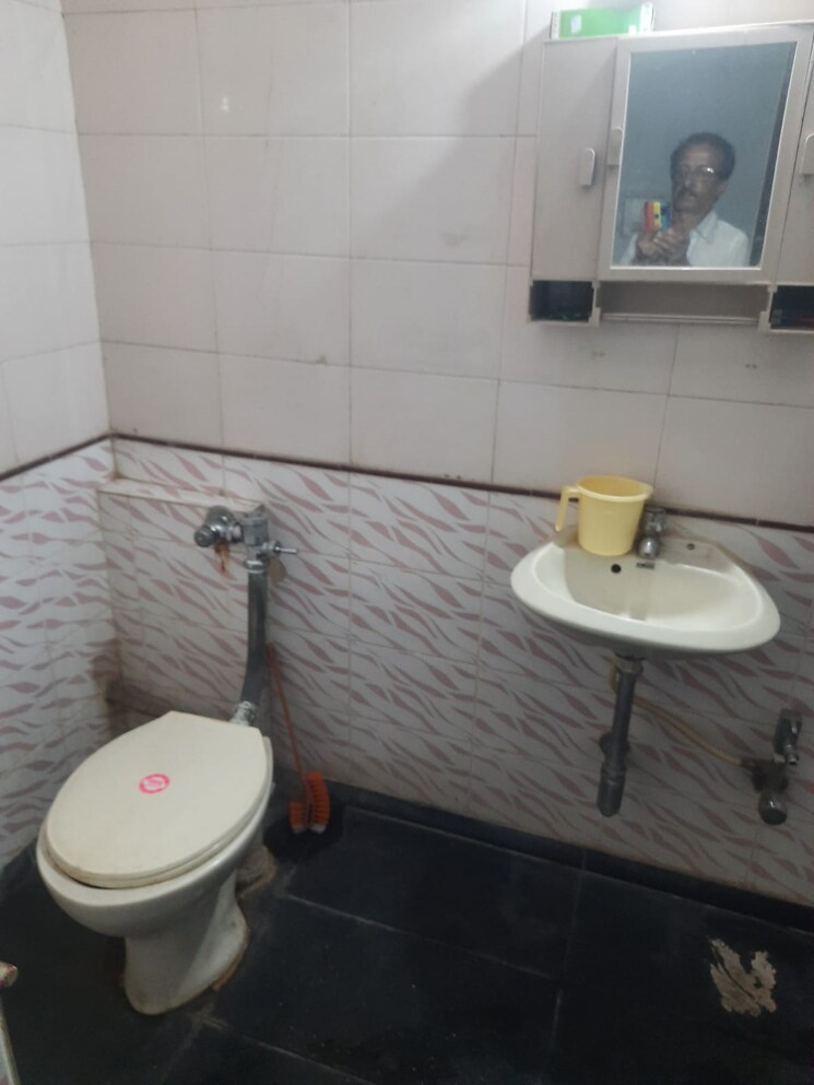 Bathroom, kukreja-complex 2 Bedroom 905 Sq.Ft. Apartment In Bhandup West Mumbai 8047625