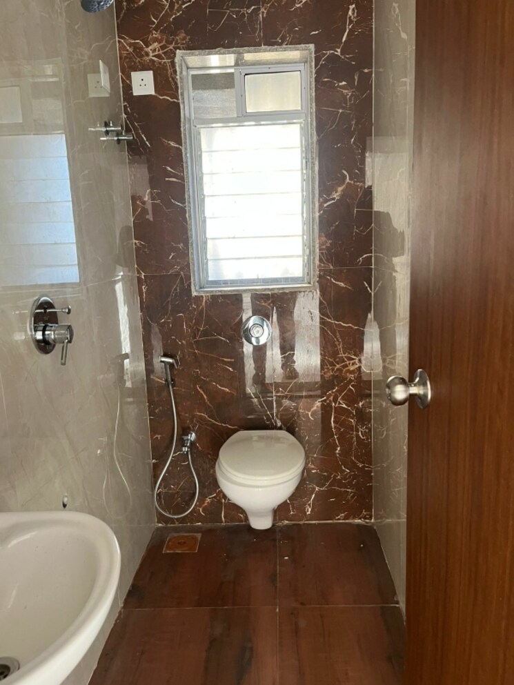 Bathroom, conwood-astoria 1 Bedroom 507 Sq.Ft. Apartment In Goregaon East Mumbai 8047641
