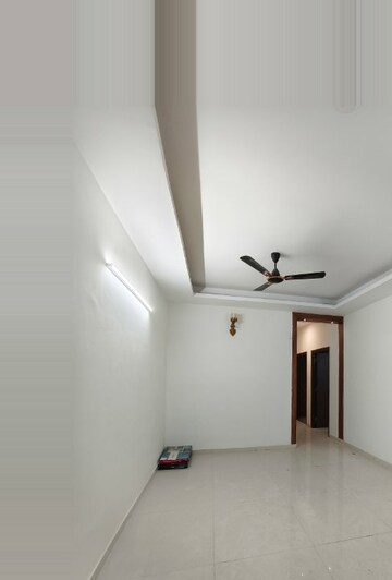 Room in 3 BHK Apartment at Sector 66 B – for Rent