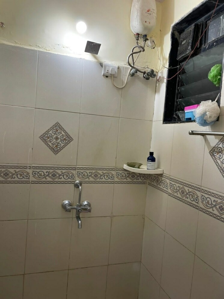 Bathroom, mantri-serene 1 Bedroom 766 Sq.Ft. Apartment In Goregaon East Mumbai 8047649