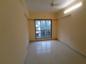 Room in 2 BHK Apartment at Kyraa Ariso Apartment, Chembur – for Rent