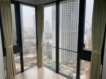 Room in 4 BHK Apartment at Lodha The Park, Worli – for Rent