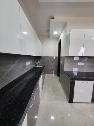 Kitchen in 4 BHK Builder Floor at Sector 43 – for Rent