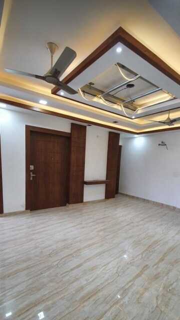 4 BHK Builder Floor For Rent in Sector 43