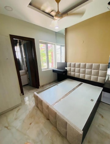 Bedroom in 3 BHK Apartment at Meenal Semeion, Sector 41 – for Rent