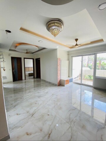 Room in 3 BHK Apartment at Meenal Semeion, Sector 41 – for Rent