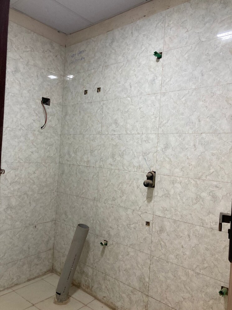 Bathroom, ambesten-twin-county 2 Bedroom 1050 Sq.Ft. Builder Floor In Sector 1 Greater Noida Greater Noida 8047757