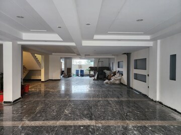 Parking in 3.5 BHK Builder Floor at BPTP Eden Estate, Sector 81 – for Sale