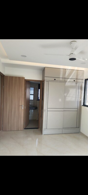 2 BHK Apartment For Rent in Godrej Urban Park, Chandivali