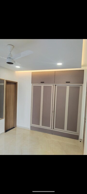 Room in 2 BHK Apartment at Godrej Urban Park, Chandivali – for Rent
