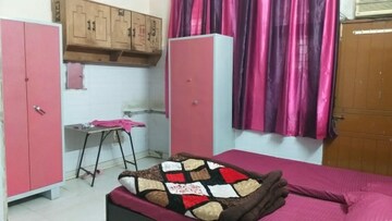 Room in  Pg at Sector 2 – for Rent