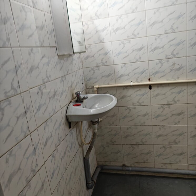 Bathroom, sindhu-apartment-sion 1 Bedroom 550 Sq.Ft. Apartment In Atis Chs Mumbai 8047910