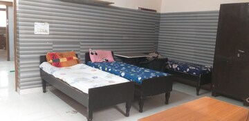 Room in  Pg at Sector 26 – for Rent