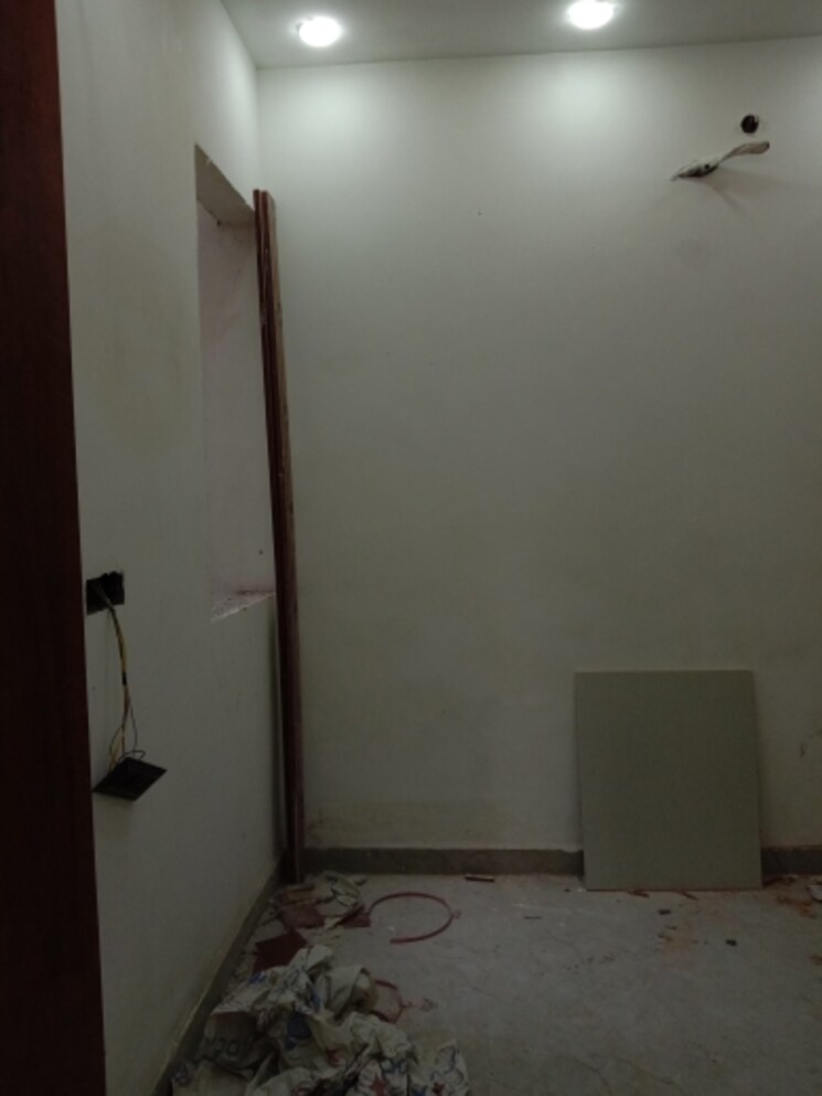 Bathroom, dwarka mor 2.5 Bedroom 675 Sq.Ft. Independent House In Dwarka Mor Delhi 8047925