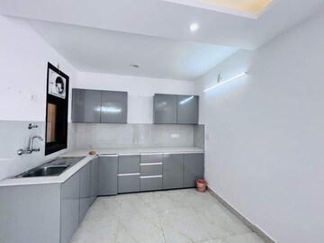 1 BHK Builder Floor For Rent in Saket
