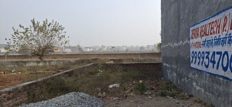 undefined, upsidc site b  60 Sq.Yd. Plot In Upsidc Site B Greater Noida 8047940