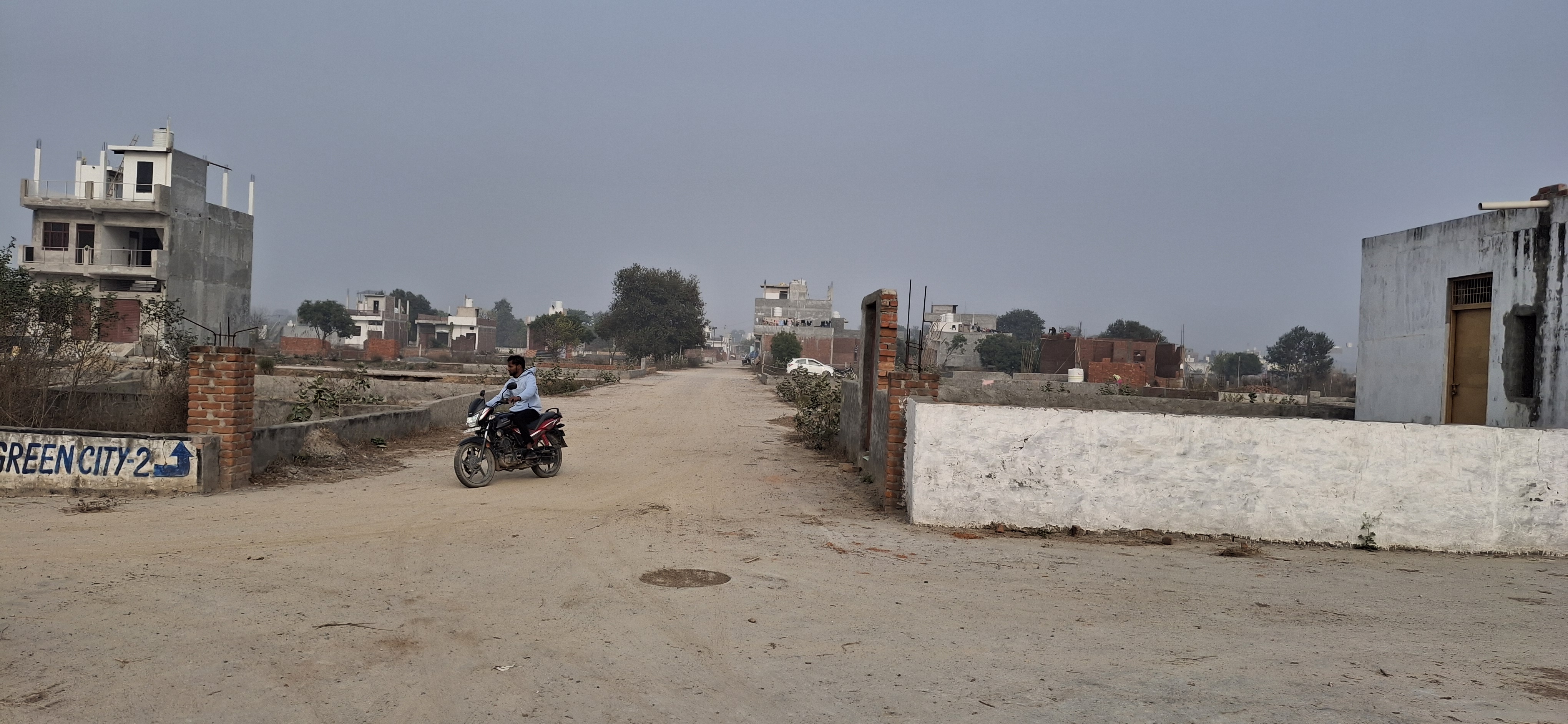 Plot For Sale in Mk Property 