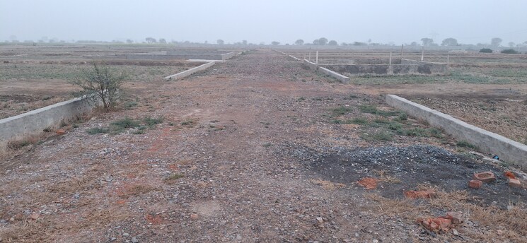 undefined, upsidc site b  100 Sq.Yd. Plot In Upsidc Site B Greater Noida 8047942