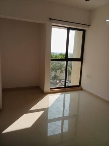 Room in 3 BHK Apartment at Lodha Palava Aurora B and C, Dombivli East – for Rent