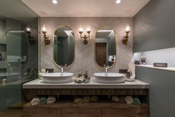 Bathroom in 4 BHK Apartment at Lodha World One, Worli – for Sale