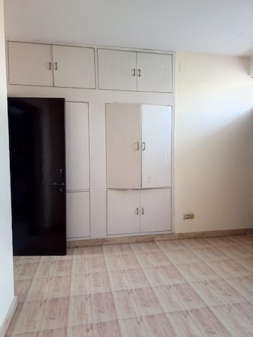 2.5 BHK Builder Floor For Rent in Sector 82