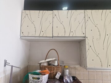 Furnished Amenities in 2.5 BHK Apartment at Indiabulls Centrum Park, Sector 103 – for Rent