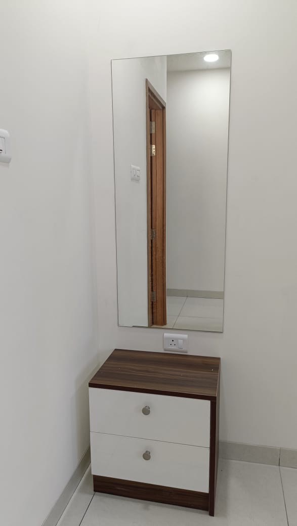 2 BHK Apartment For Sale in Shanmukha Eshanya Adibatl