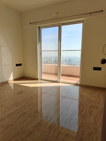 Room in 1 BHK Apartment at VTP Beaumonde, Kharadi – for Rent