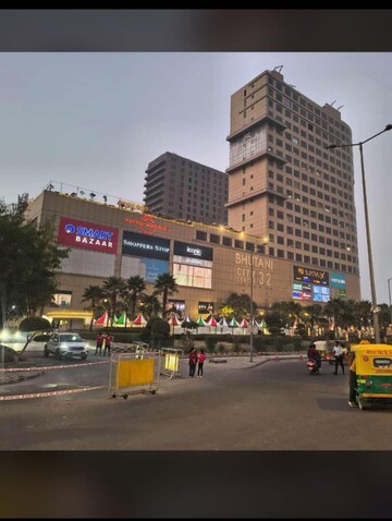  Shop – Exterior View View at Wave City Center, Sector 32 - for Sale