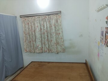 Room in 1 BHK Independent House at Sector 2 – for Rent