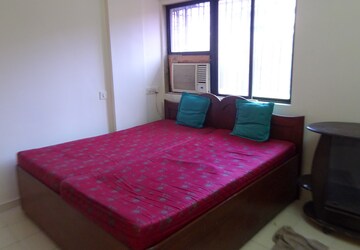 Bedroom in 2 BHK Apartment at Angan Apartment, Kandivali East – for Rent
