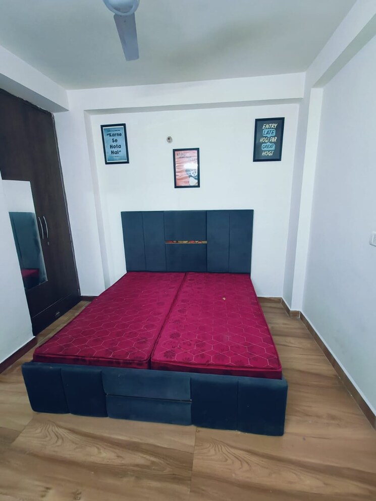 Bedroom, freedom fighters enclave 1 Bedroom 500 Sq.Ft. Builder Floor In Freedom Fighters Enclave Delhi 8048194