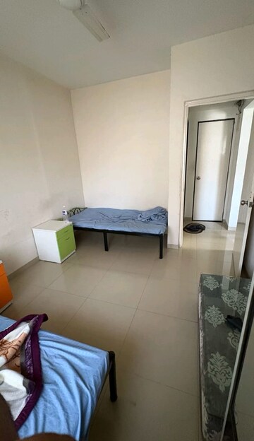 Room in 4 BHK Independent House at Hadapsar – for Rent