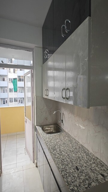 Kitchen in 2.5 BHK Builder Floor at Sector 31 – for Rent