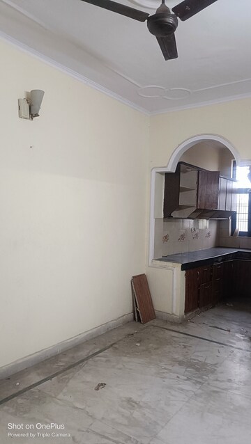 Kitchen in 2 BHK Builder Floor at Ashoka Enclave Faridabad, Sector 34 – for Rent