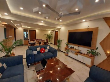 Living Room in 4 BHK Apartment at Ardee City, Sector 52 – for Rent