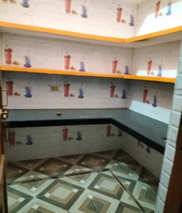 2 BHK Independent House For Rent in Aliganj