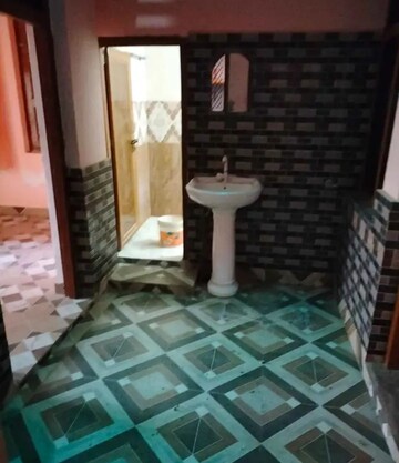 Living Room in 2 BHK Independent House at Aliganj – for Rent