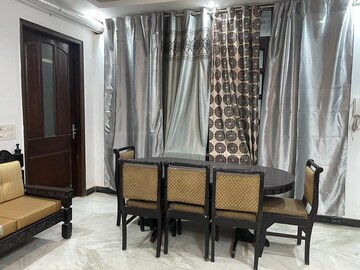 Gym in 3 BHK Builder Floor at RWA Apartments Sector 52, Sector 52 – for Rent