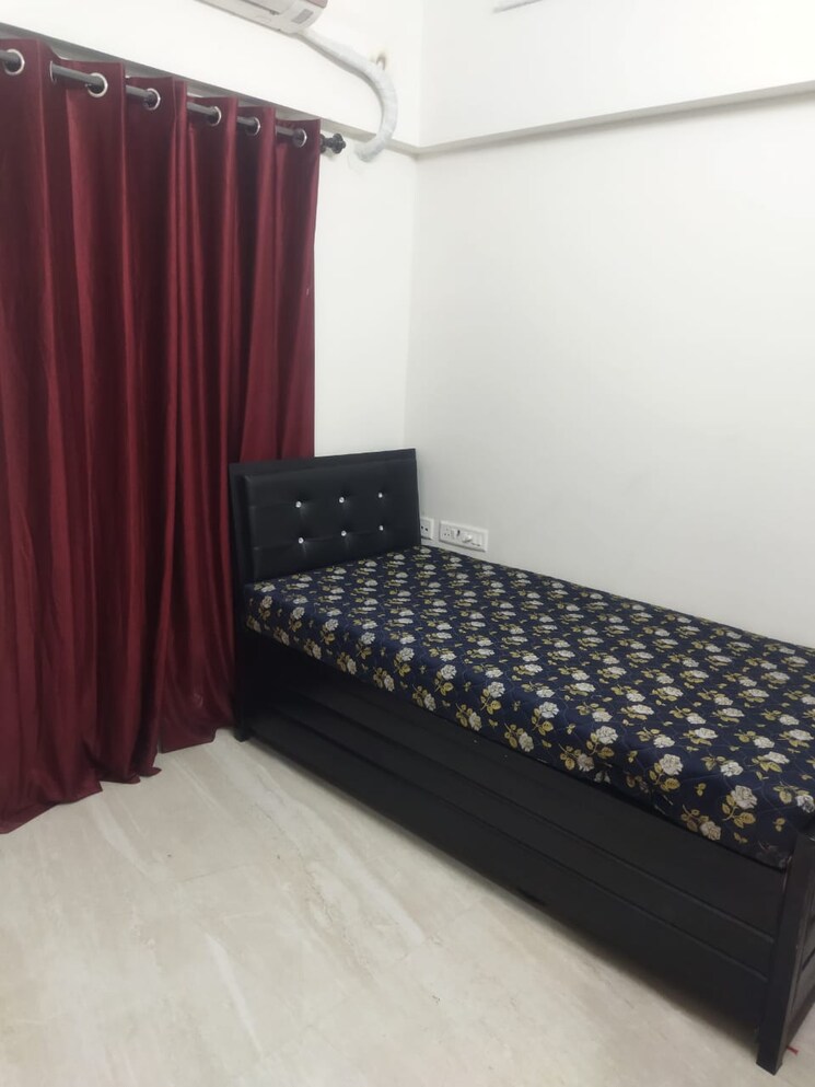 Bedroom, andheri east Pg For Girls In Andheri East 8048519