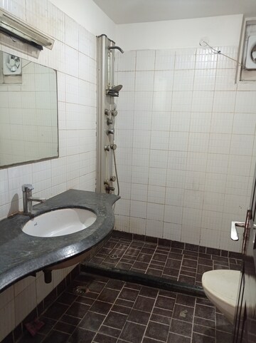 Attached Bathroom in 2 BHK Apartment at Ahinsa Khand 1 – for Rent